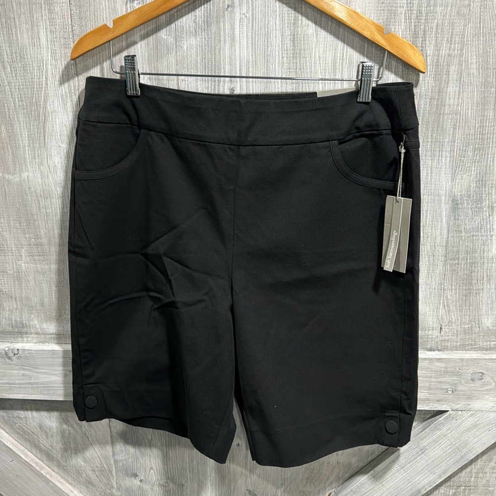 Soft surroundings 9” superia stretch shorts. L14/16 U1